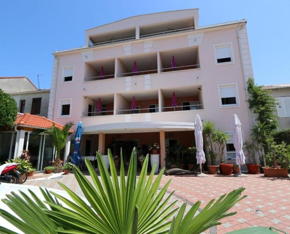 Anamar Apartments Novalja Exteriér fotografie